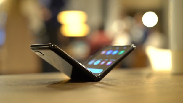 Das Galaxy Z Flip ist da: Überzeugt Samsungs zweites Falt-Handy?